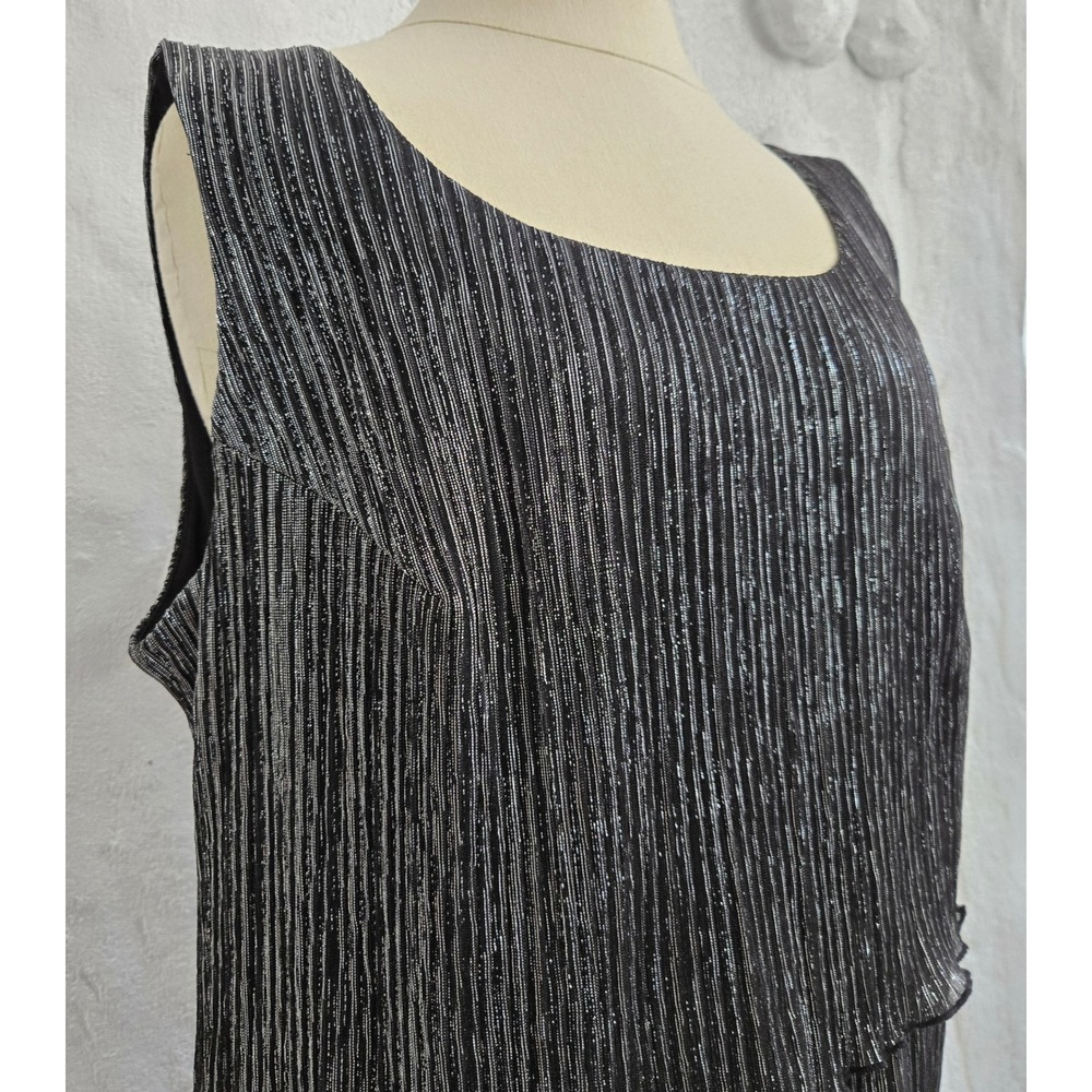 Connected Apparel Women Black Silver Metallic Tiered Plissé Cocktail Dress 16W - Picture 7 of 15